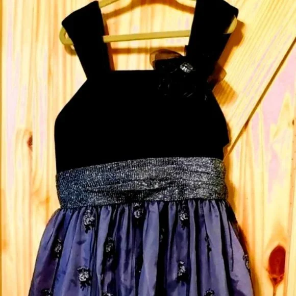 open lace back dress Glowing Girls Wednesday Addams Dress Costume Cosplay Halloween Outfit